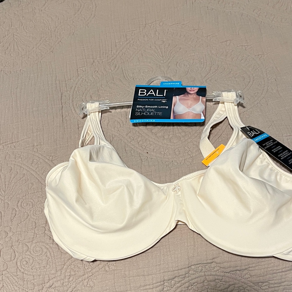 Bali Women's Cream Bra